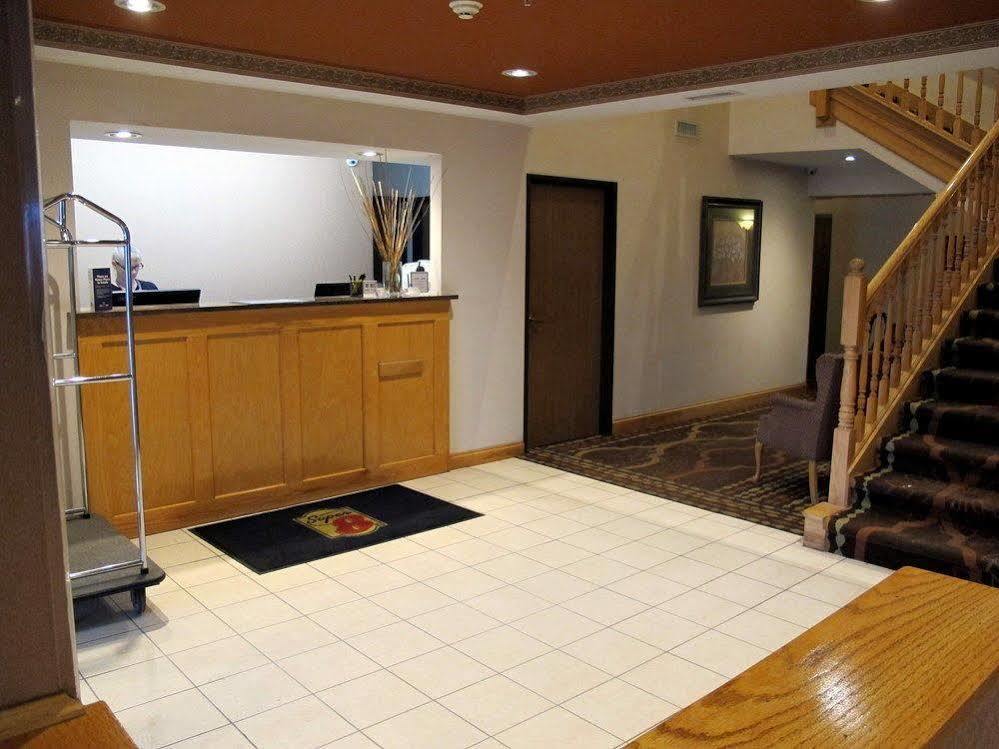 克洛弗代尔速8酒店 克罗弗戴尔 外观 照片